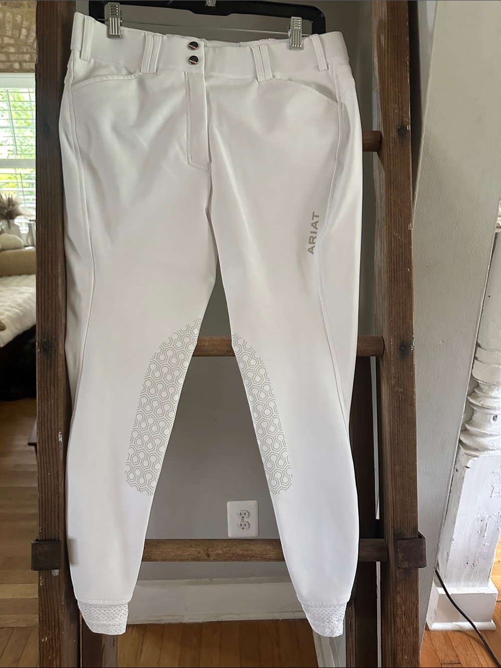 ARIAT PRO SERIES WHITE BREECHES HORSE RIDING PANTS 30 R EXCELLENT